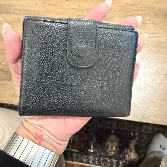 CHANEL Textured Black Leather Wallet - Picture 2 of 6